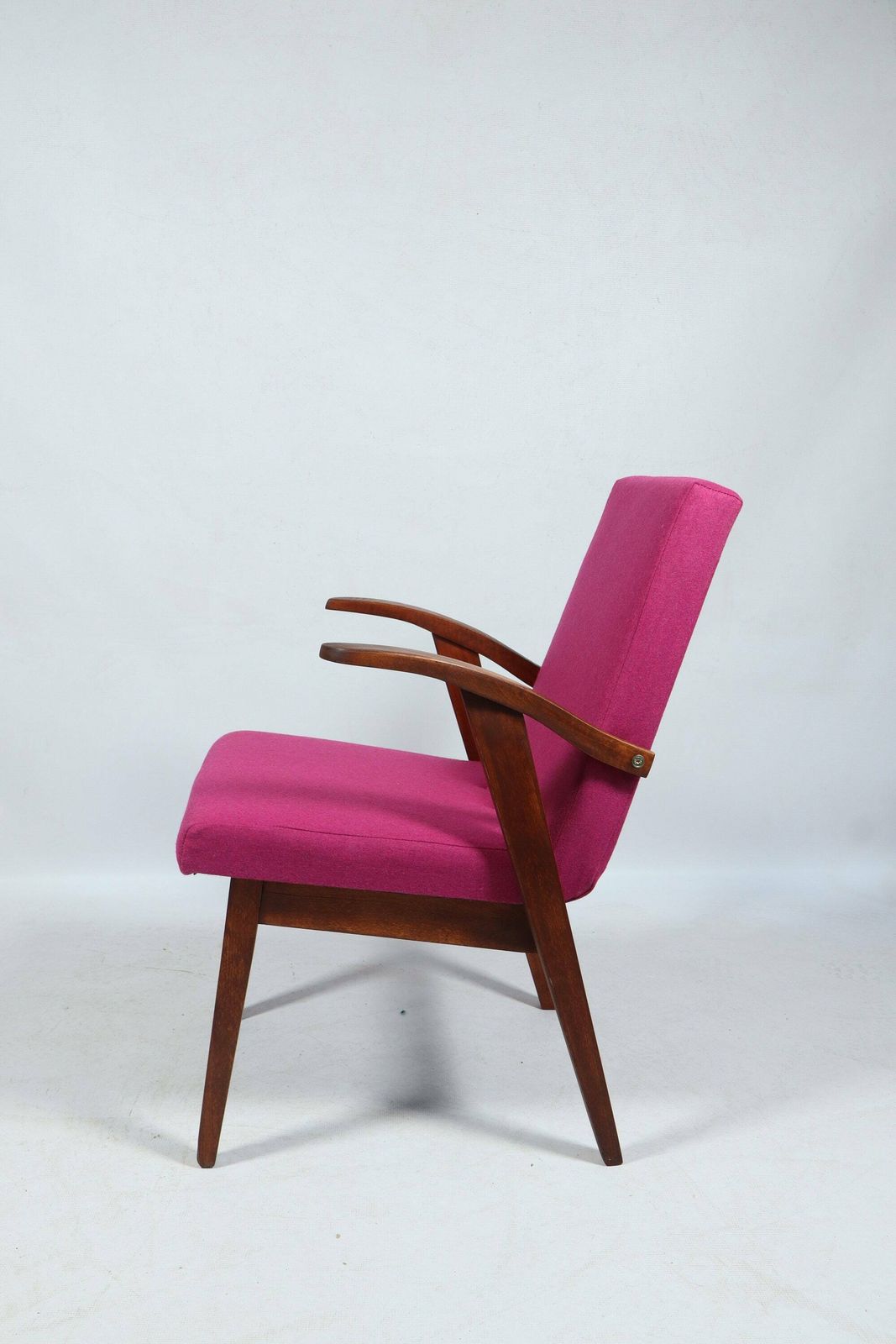 Fuchsia Wool Mid Century Armchair Wooden Lounge Chair Refurbished, 1960s, Poland photo for sale
