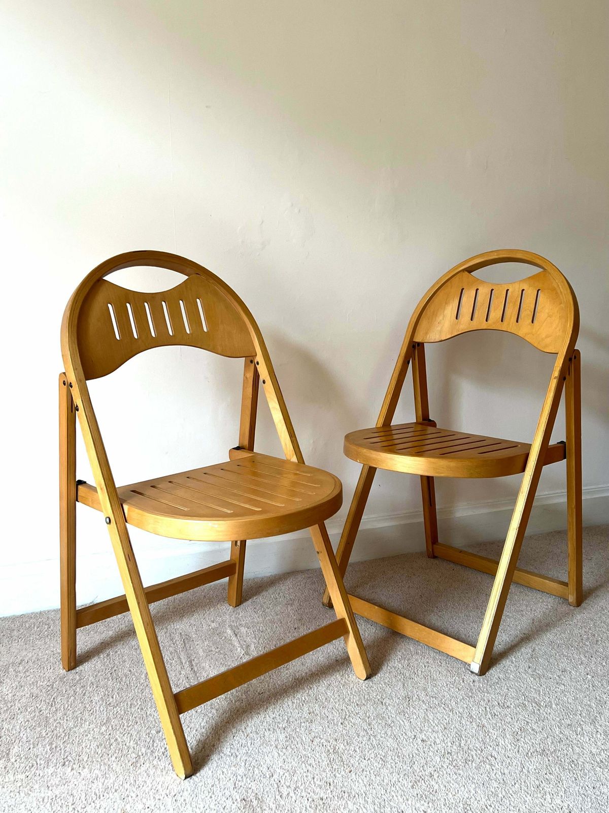 Mid Century Pair Of Folding Chairs By Otk