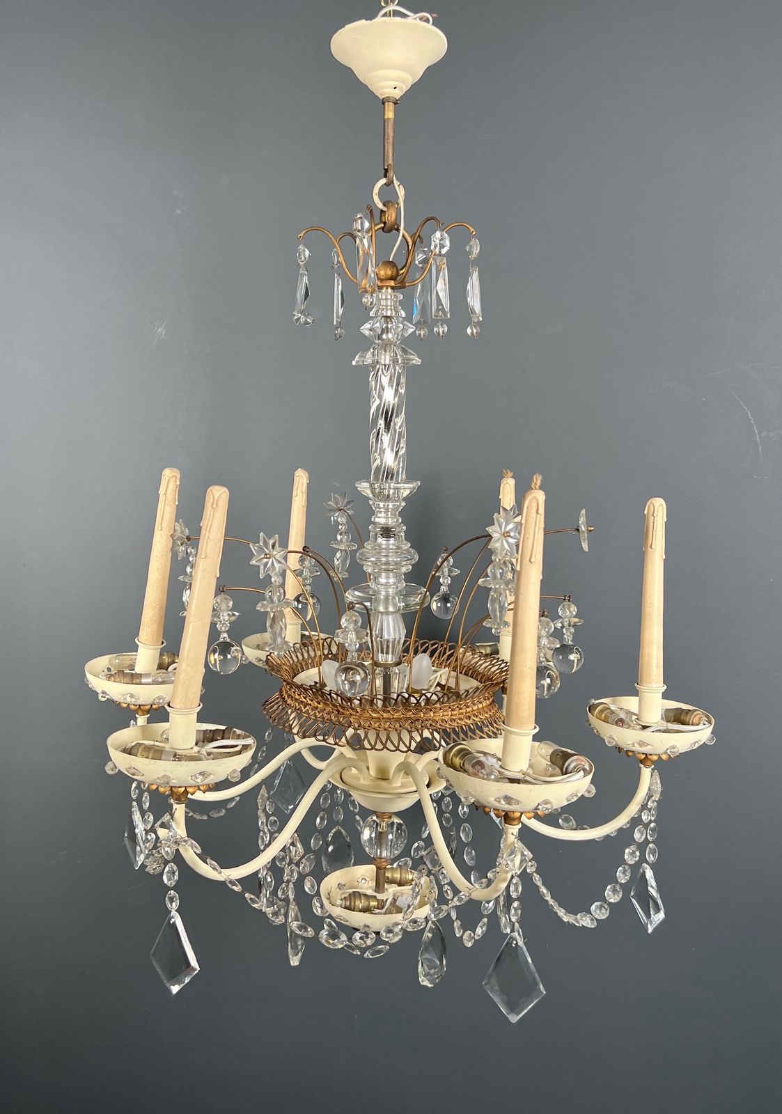 4850.0 Chandelier In Lacquered And Gilded Sheet Metal And Crystals From Maison Baguès. Circa 1940 photo