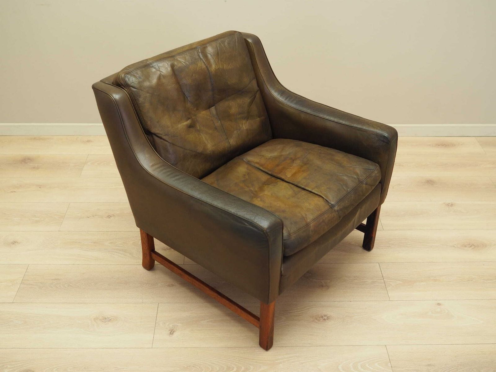 699.0 Vintage Armchair, Scandinavian Design, 1960s, Designer: Fredrik Kayser, Production: Vatne Møbler photo