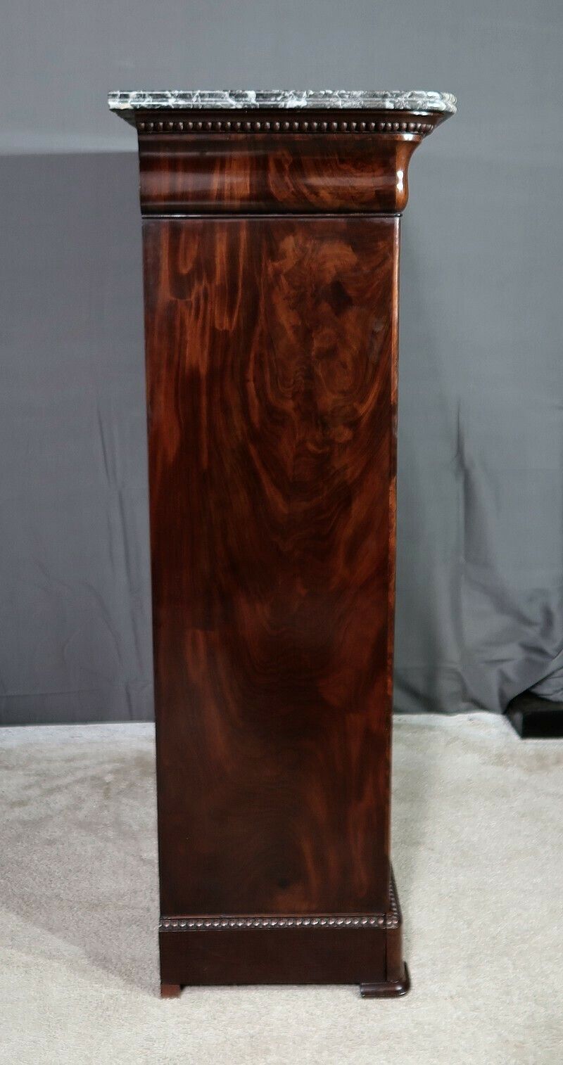 photo furniture Small Mahogany Veneer Secretary, Restoration Period – Early 19th Century