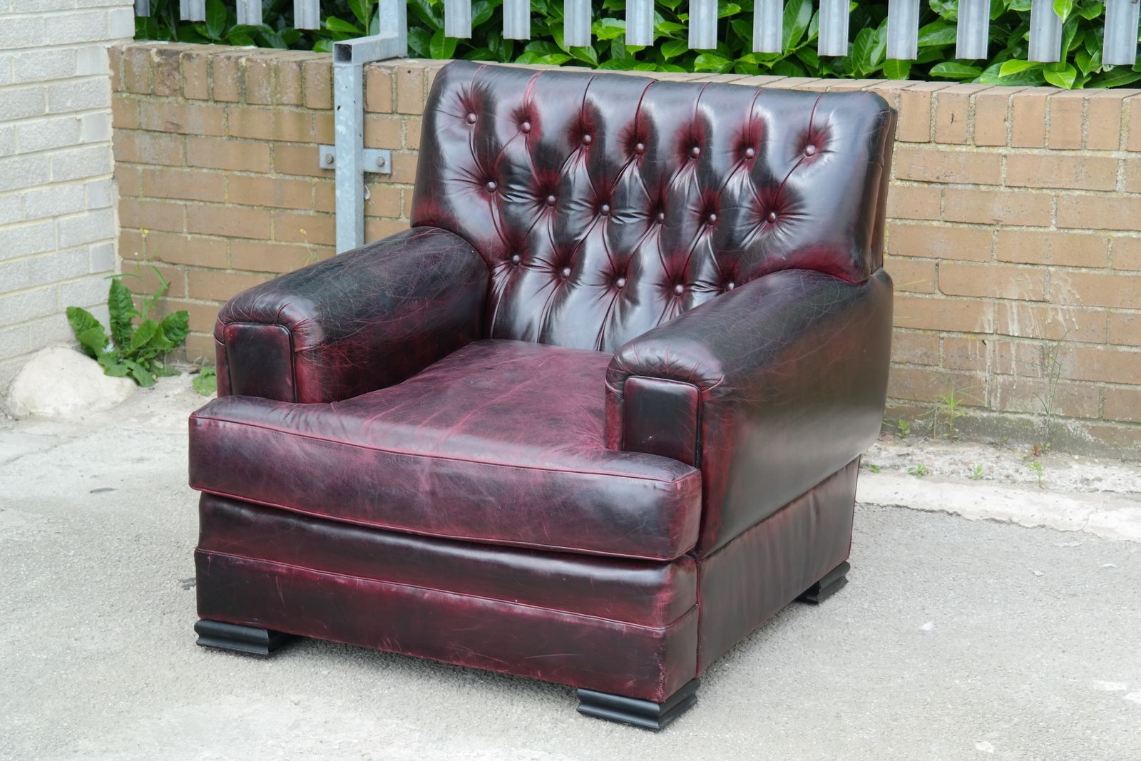 photo vinterior Stunning Rare Ralph Lauren Errol Armchair Footstool Leather Burgundy