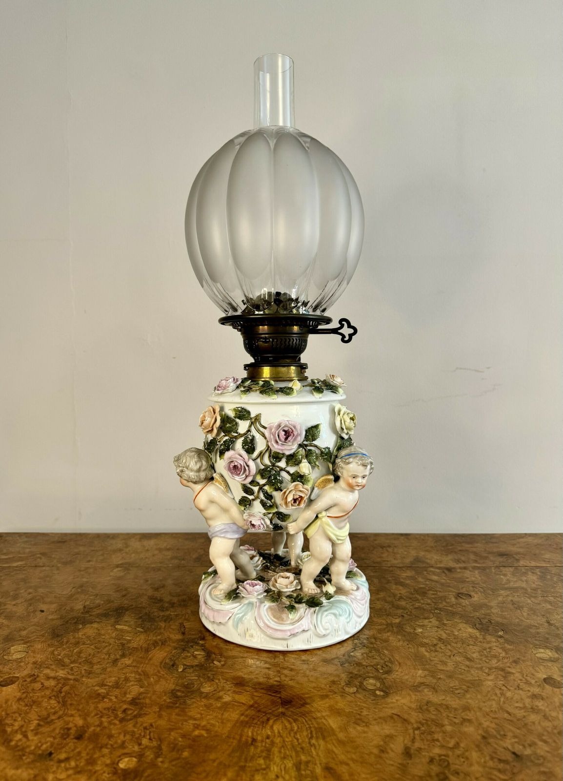 Outstanding Quality Antique Sitzendorf Porcelain Oil Lamp photo vinterior