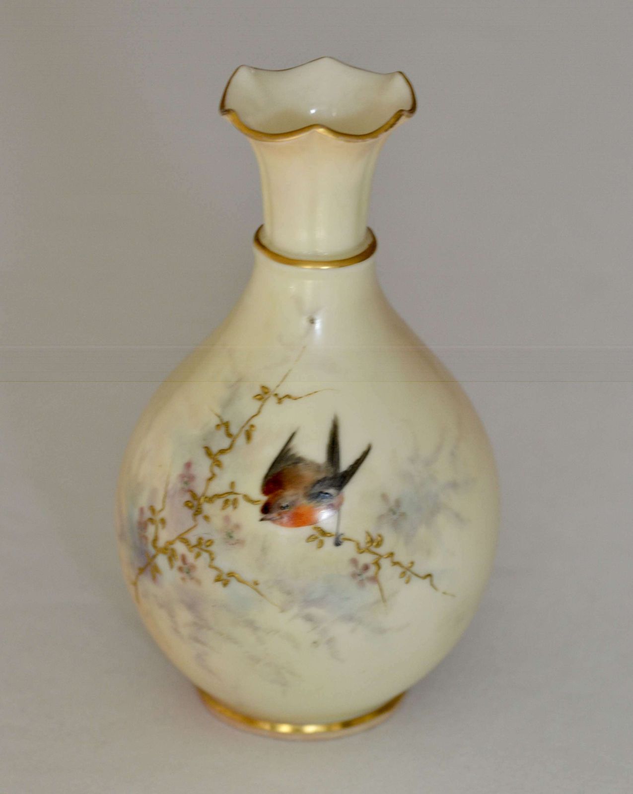 Locke & Co Worcester Vase  1898 1902   Painted Bird And Blossom