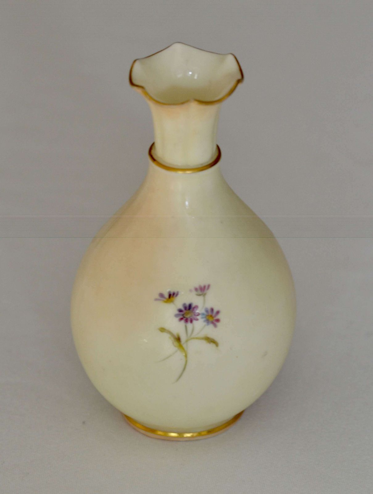Locke & Co Worcester Vase  1898 1902   Painted Bird And Blossom photo furniture