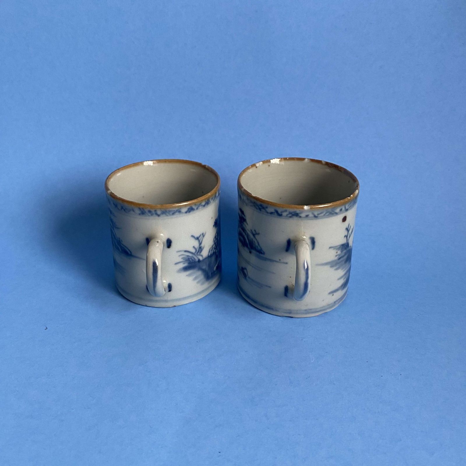 photo buy A Pair Of 18th Century Chinese Blue And White Porcelain Mugs
