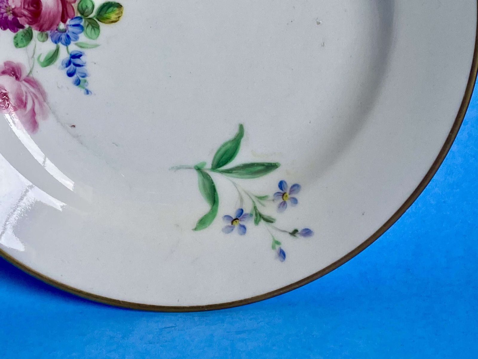 495.0 Set Of Four Swansea Porcelain Dessert Plates   Circa 1818 1820 photo