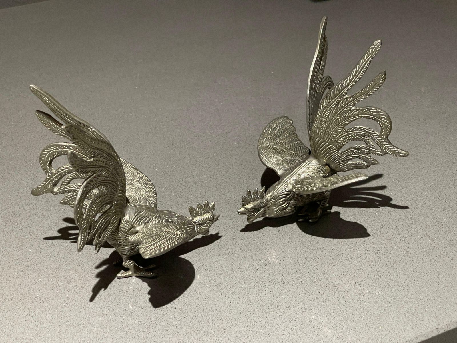 photo furniture Antique Pair Of Silver Rooster Stand, Decoration Object For Home Décor