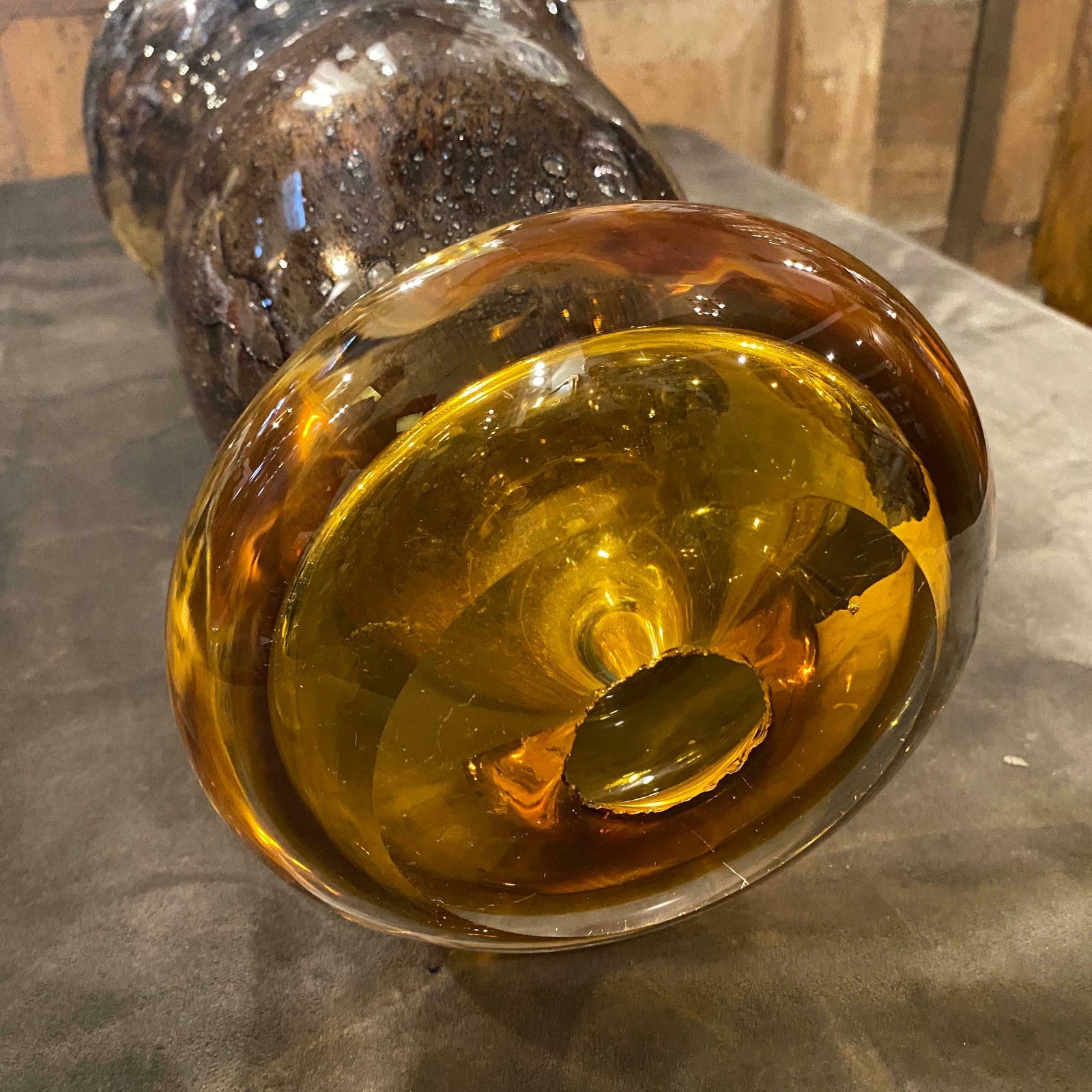 965.0 1980s Giovanni Cenedese Modernist Brown And Amber Murano Glass Vase photo