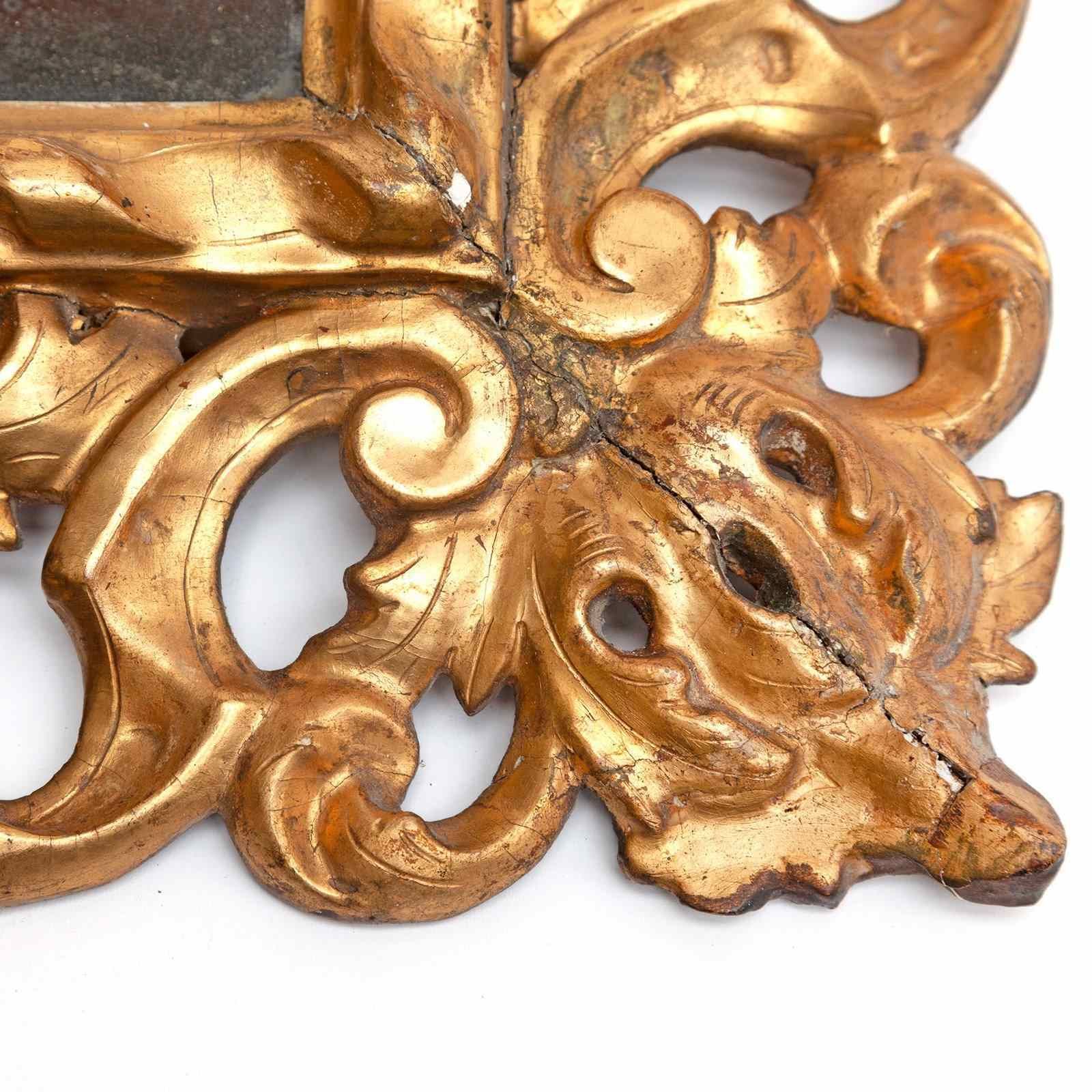 Early 19th C. Mirror From Italy In Carved & Gilded Limewood Frame photo vintage