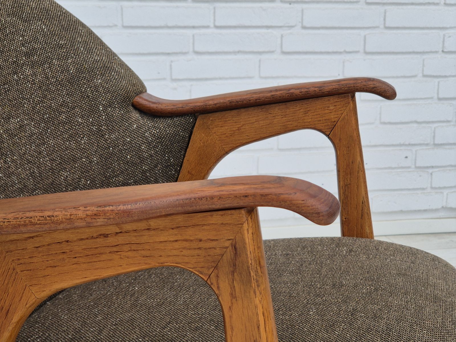 photo furniture 1960s, Danish Armchair, Furniture Wool/Cotton Fabric, Teak Wood.