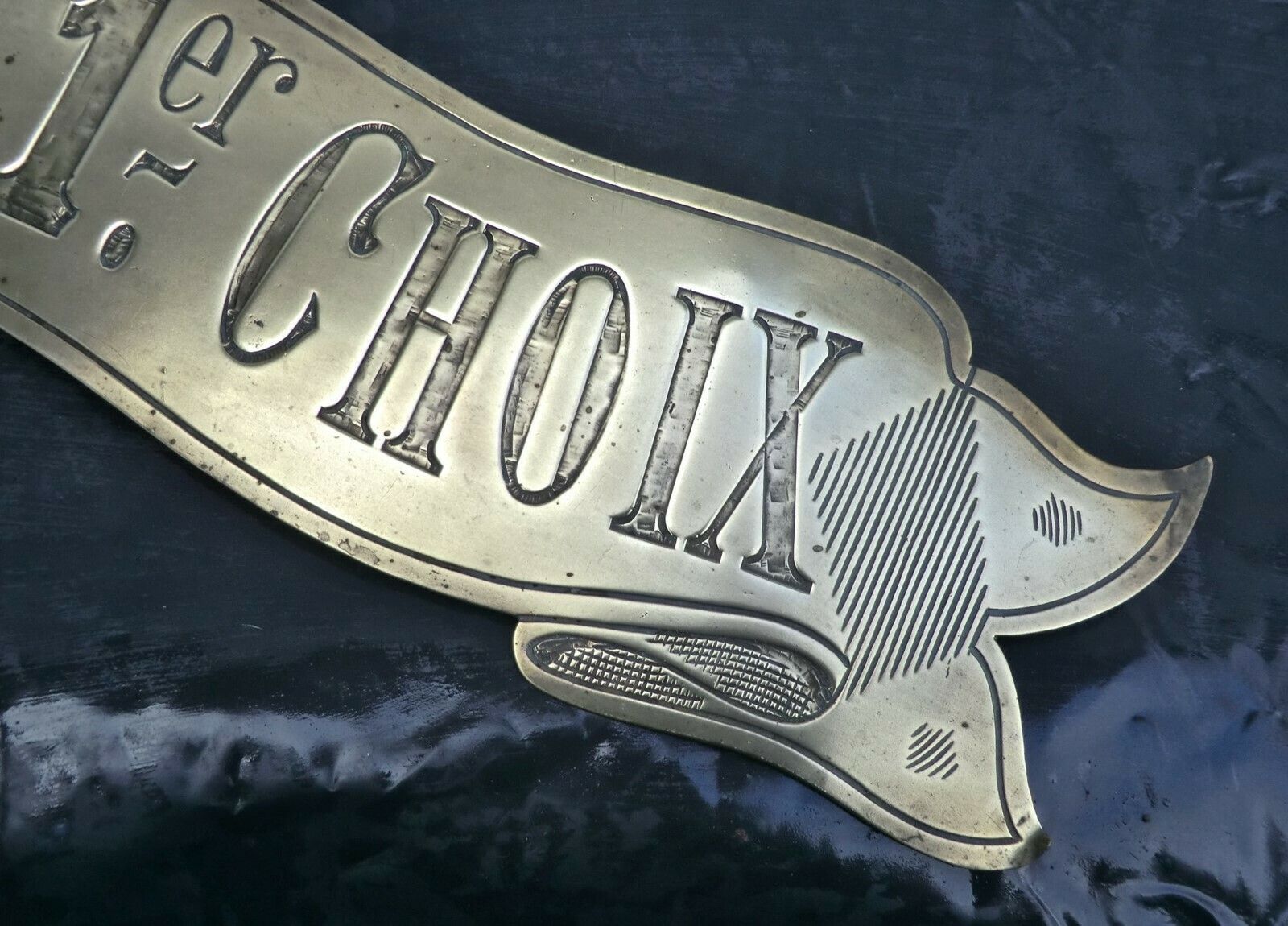 Rare Engraved Brass Banner From France photo vinterior