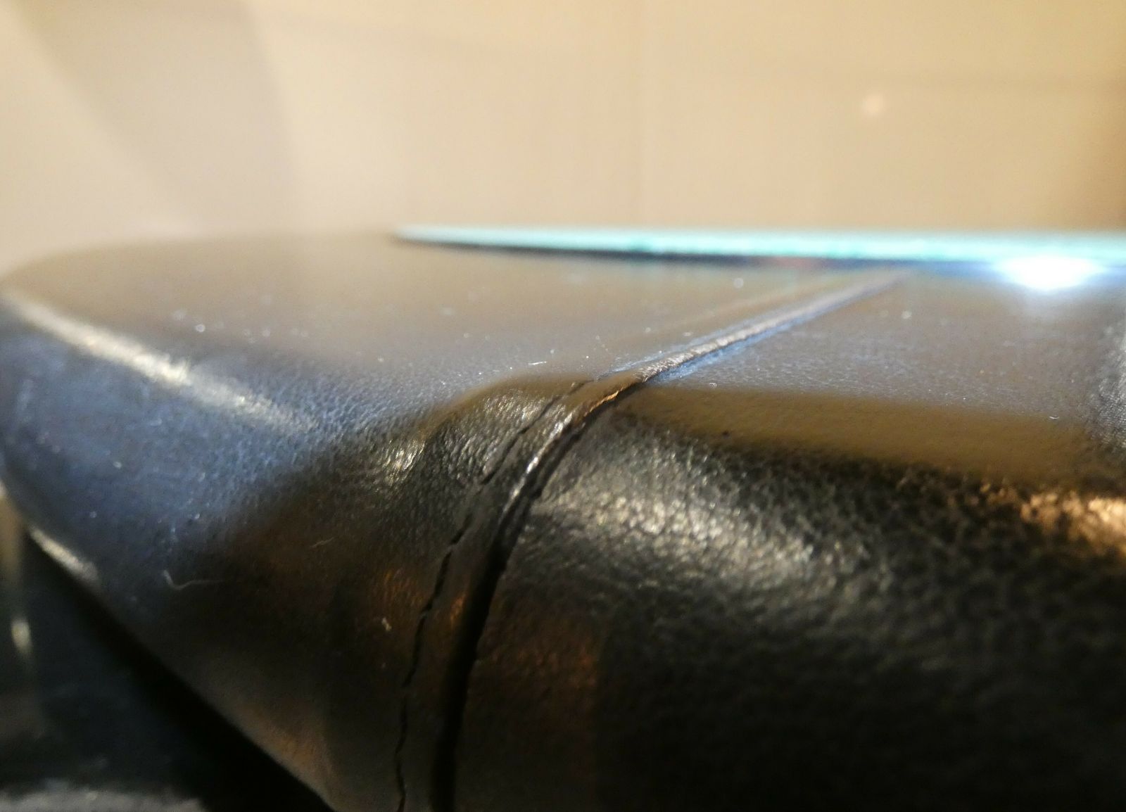 photo buy 1970s Italian Game Table In Leather And Steel