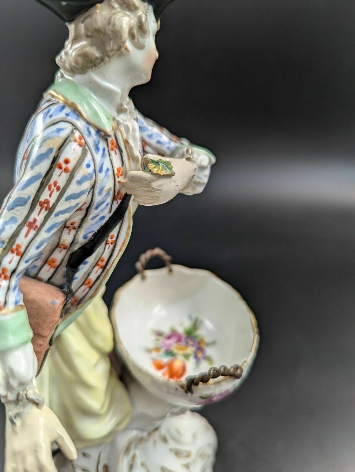 photo furniture Antique Porcelain Figurine Kpm, Germany, C. 1790 1800