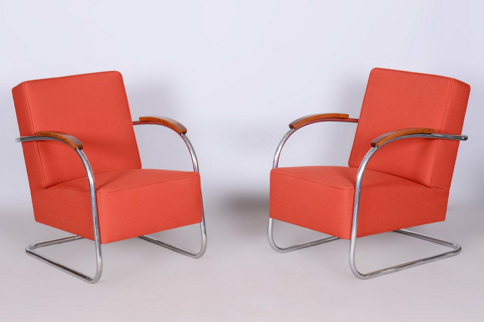 Set Of Two Restored Bauhaus Armchairs, By Mücke Melder, Chrome, Czech, 1930s