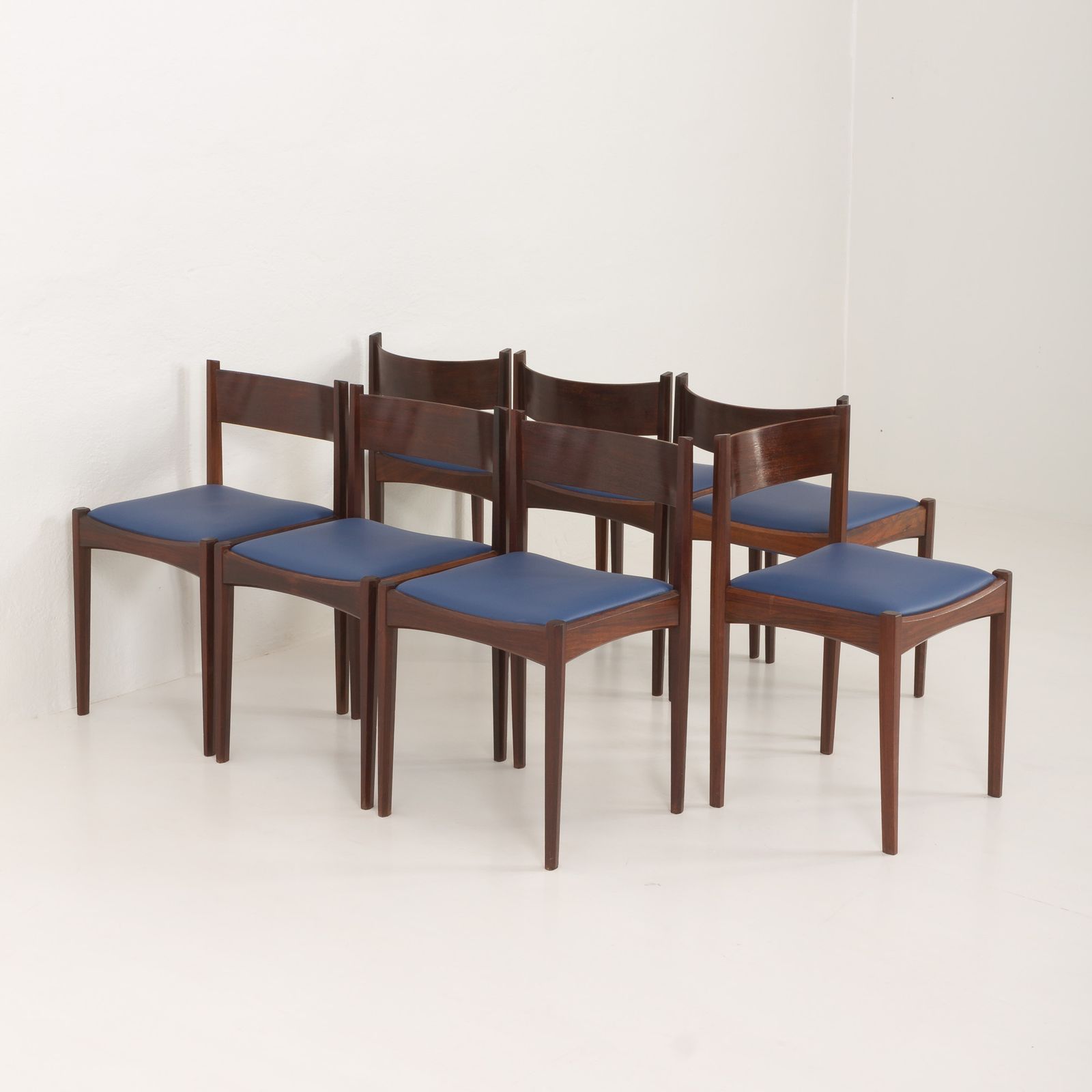 photo for sale Ico Parisi And Louisa Parisi Set Of 6 Rosewood Chairs For Mim, 1950s
