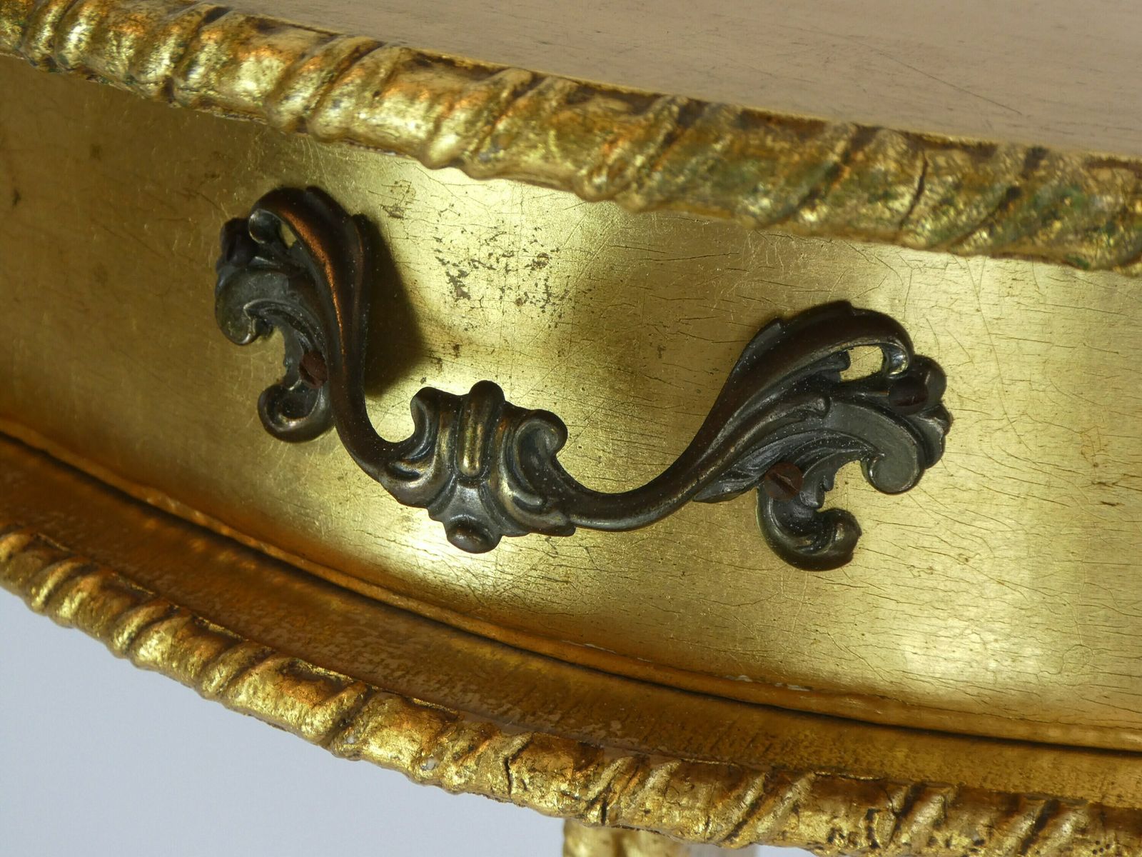 Small Vintage Florentine Carved Wooden Italian Wall Shelf, Beautiful Gold Wall Console, Italian Wall Hanging Etagiere photo 153.0