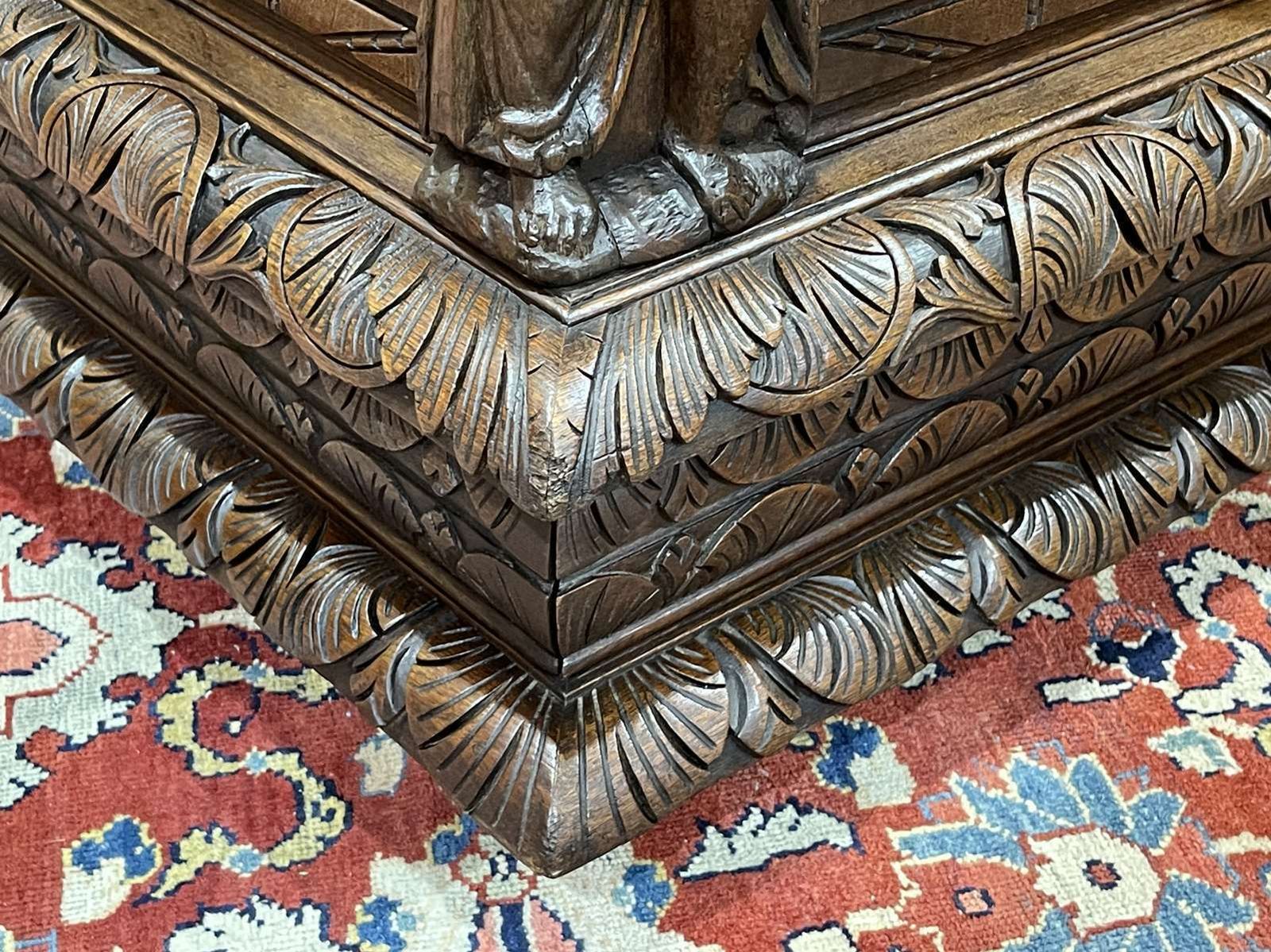 Large Renaissance Oak Chest From The End Of The 17th Century photo vintage