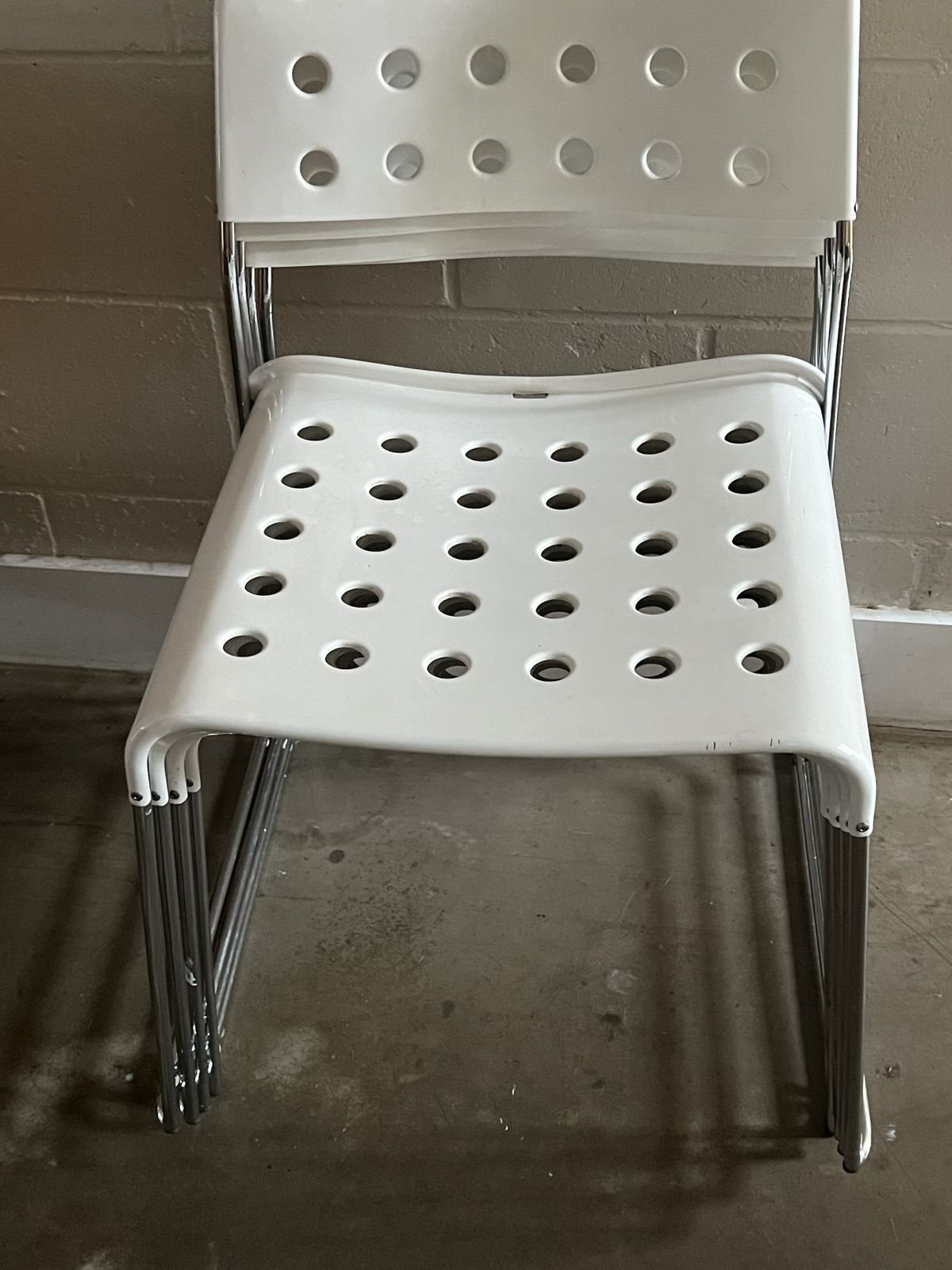 Rodney Kinsman White "Omstak" Chair For Mauro Minini, Purchased From Habitat photo Furniture