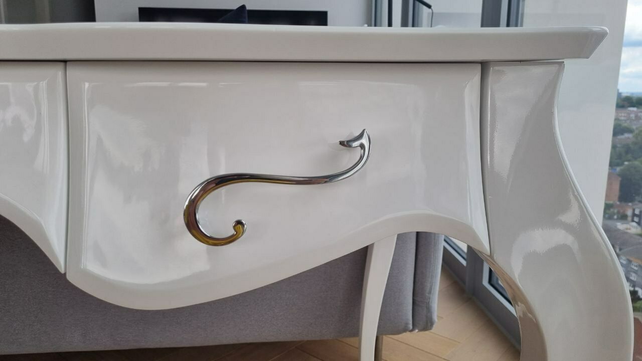 Luxury Italian Designer White Lacquered Writing Desk photo Furniture