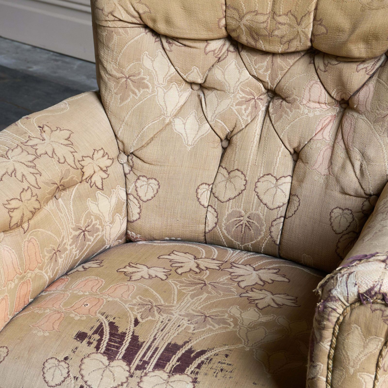 photo furniture Antique Woodstock Style Chair   Nouveau Fabric.