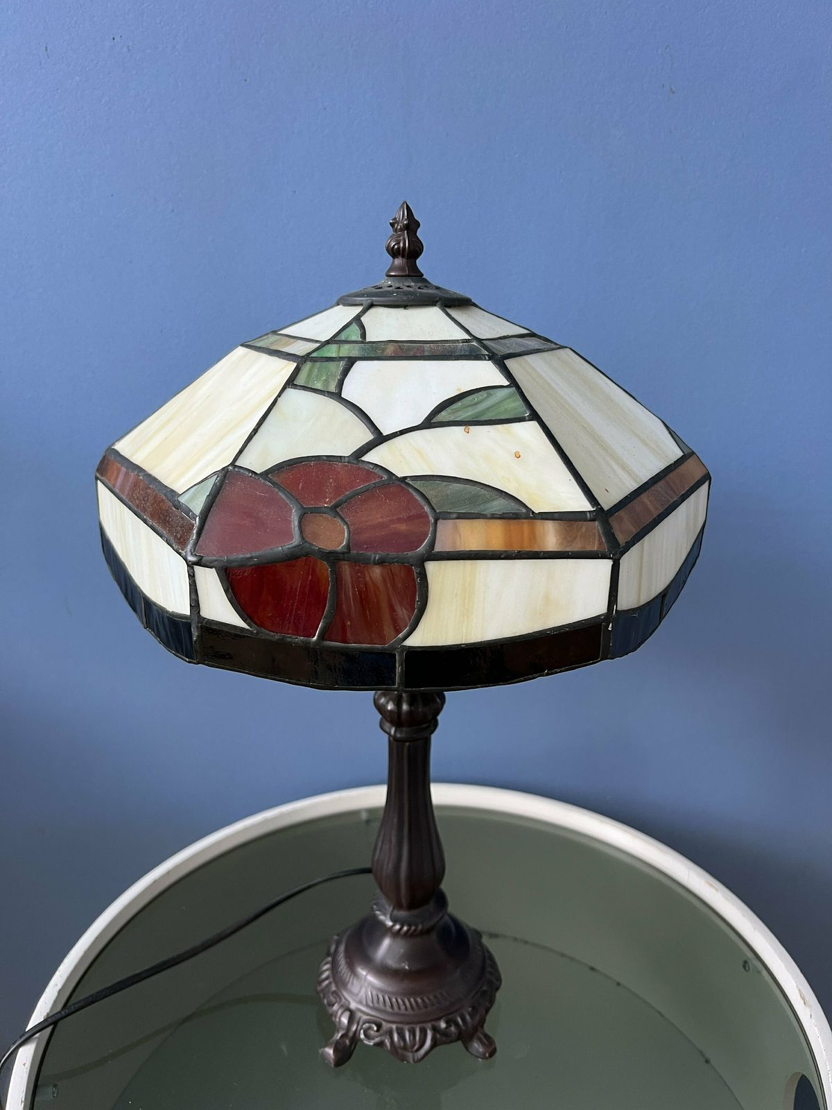 photo furniture Glas In Lood Tafellamp In Tiffany Stijl, Art Deco