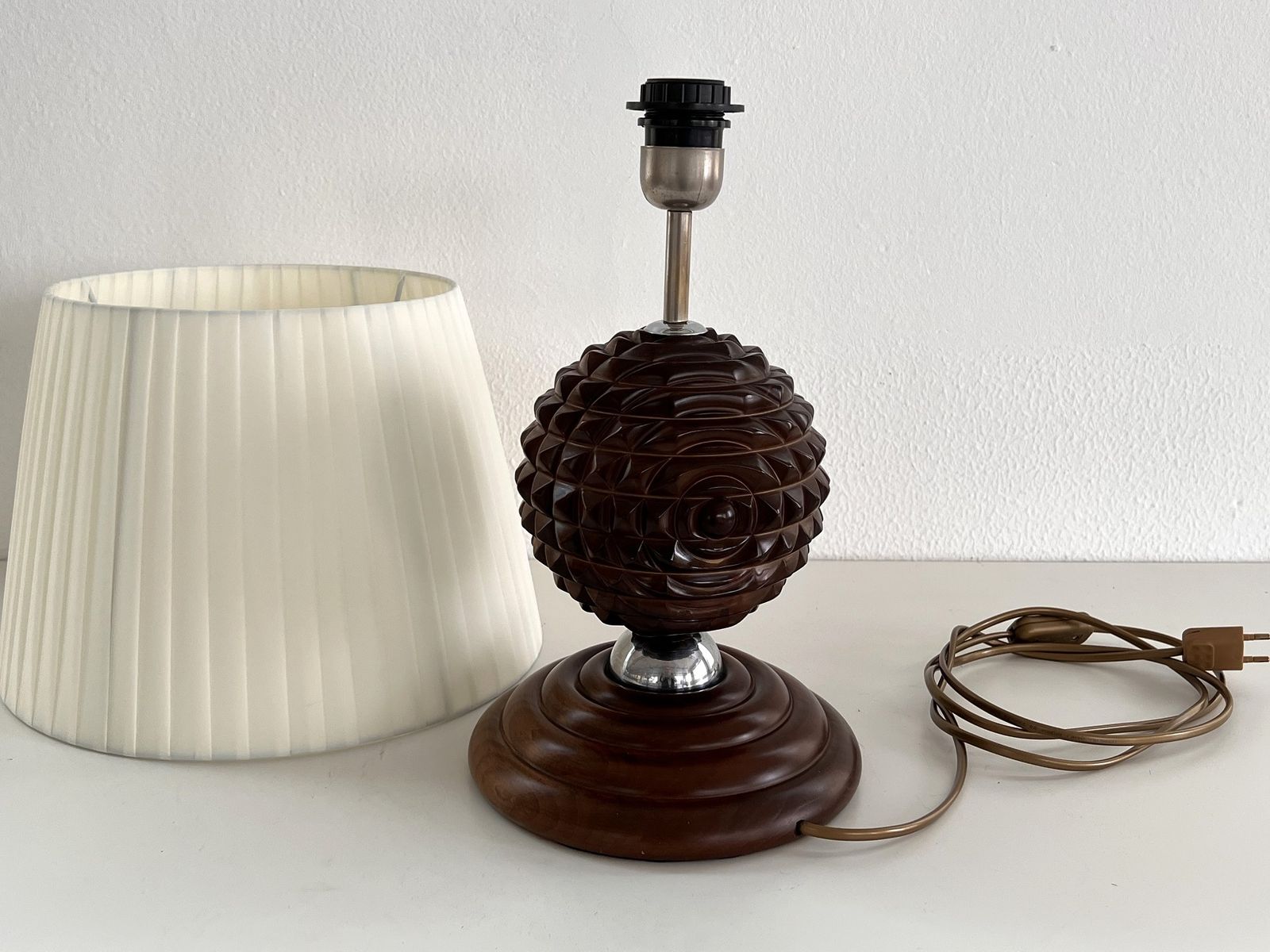 Lighting Italian Midcentury Sculptural Table Lamp In Nutwood, 1960s photo