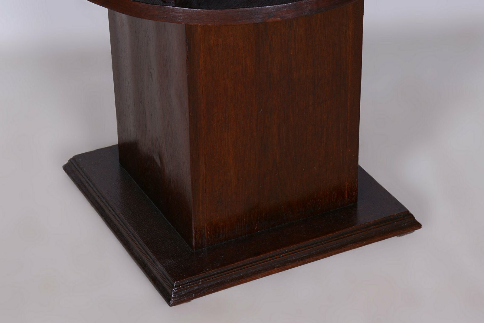 Restored Art Deco Round Small Table, Oak, Veneer, Czech, 1920s photo vinterior
