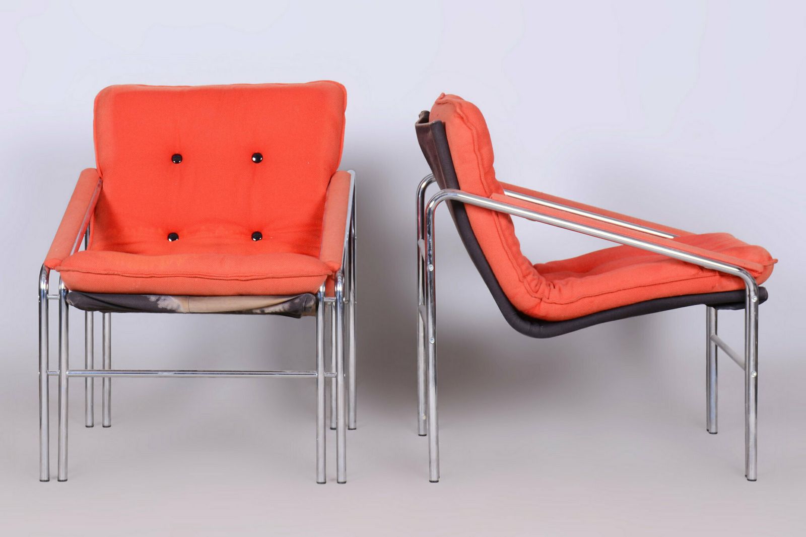 Original 20th Century Livingroom Set With Table, Chrome, Glass, Slovakia, 1970s photo vinterior