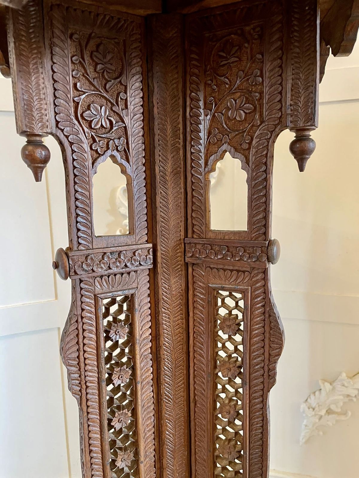 photo vinterior Fantastic Quality Antique Early 20th Century Carved Plant Stand