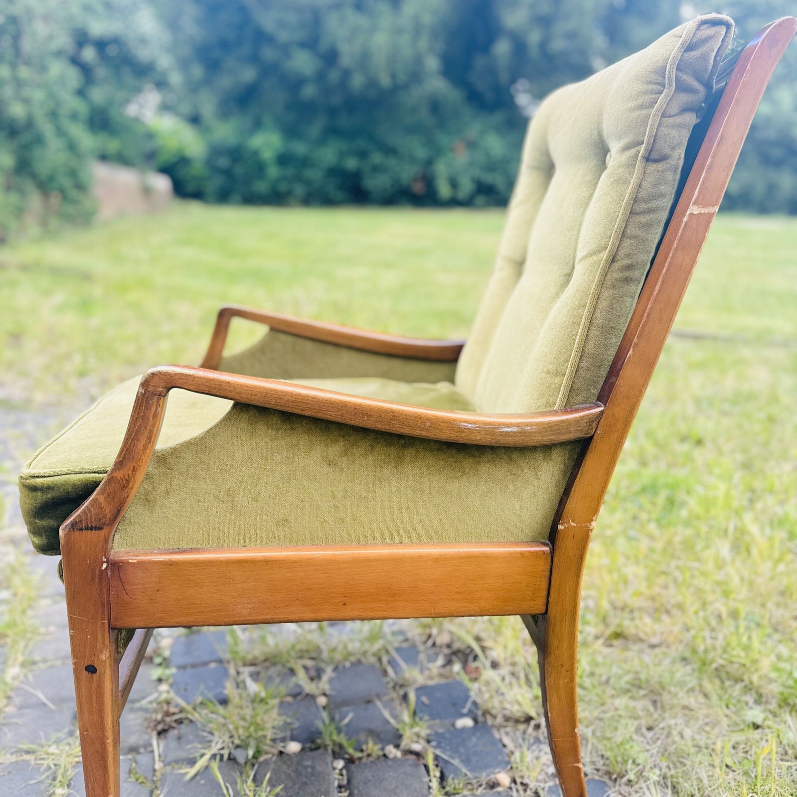 Original Mid 20th Century Cintique Armchair In Moss Green Velvet photo Furniture