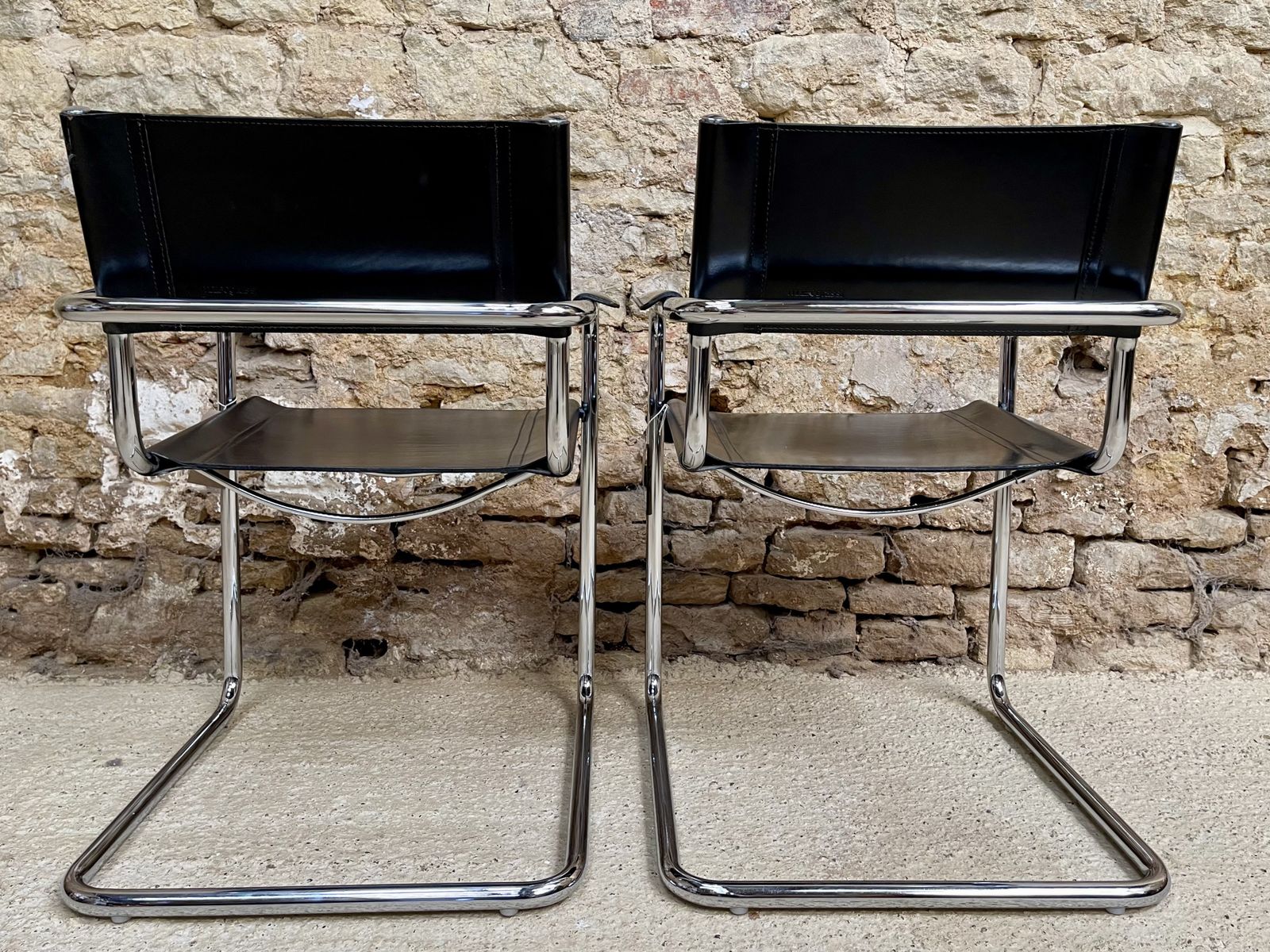 photo vinterior Pair Of Matteo Grassi Occasional Desk Visitor 2 Dining Bauhaus Chrome Leather Mart Stam Marcel Breuer Two S34 Chairs