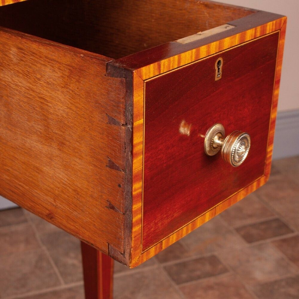 photo furniture Good Quality Edwardian Inlaid Mahogany Writing Desk