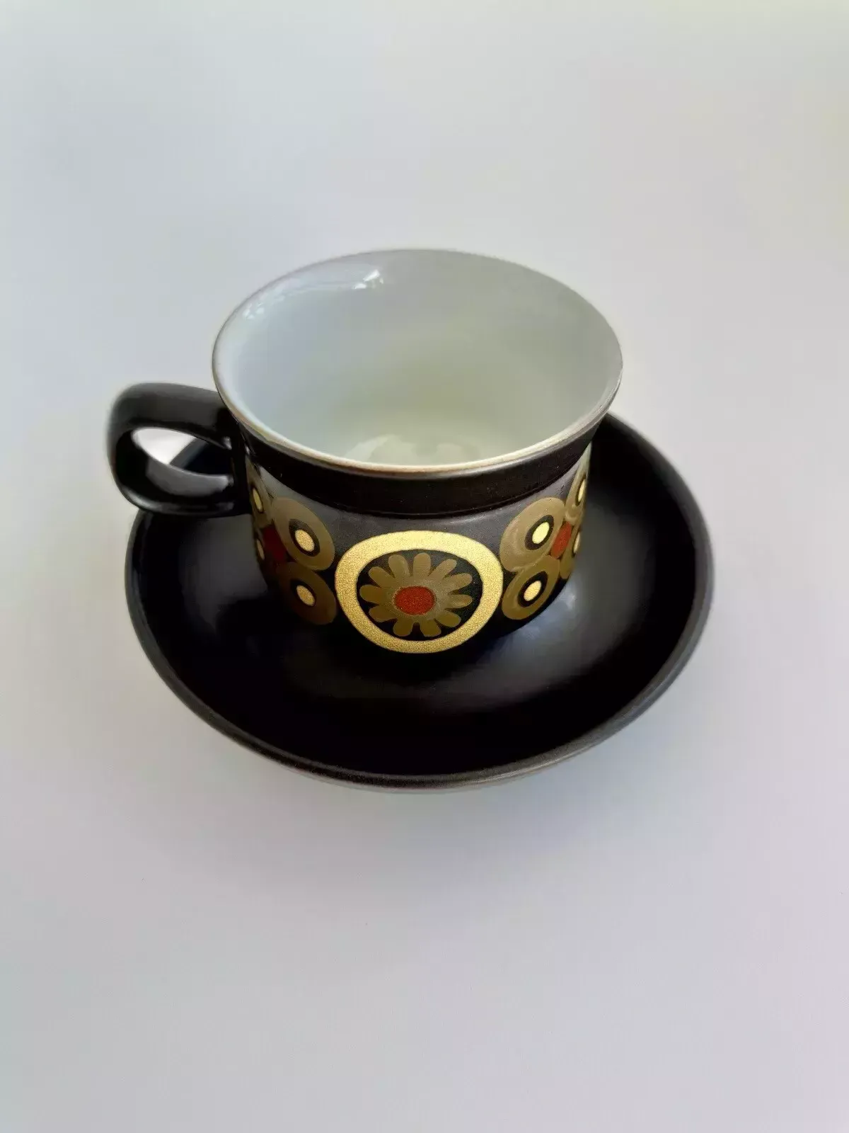 photo for sale 6 X 1960’s Denby Arabesque Coffee Cups And Saucers By Gill Pemberton