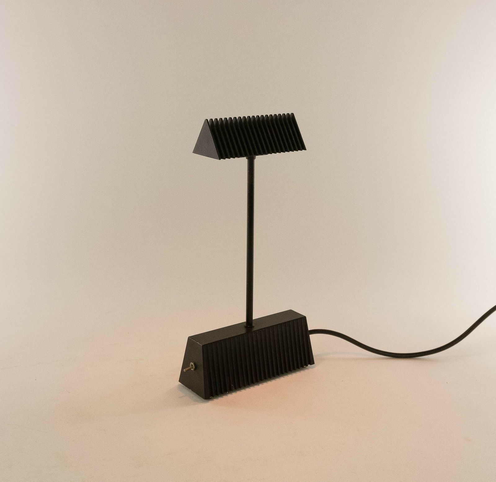 Black Scintilla Table Lamp By Piero Castiglioni For Fontana Arte, 1980s photo for sale