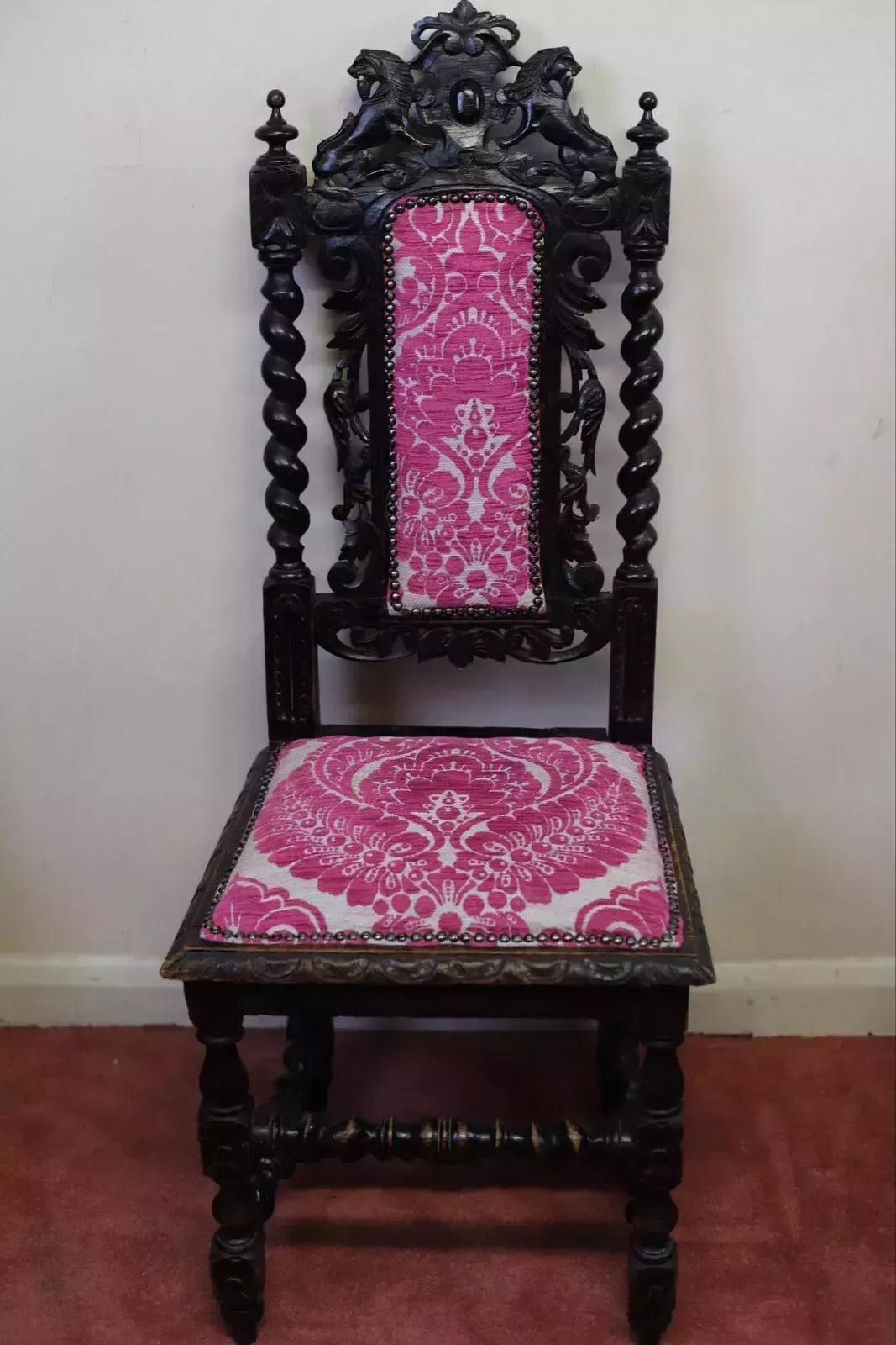 photo vinterior Beautiful Set Of Six Victorian Carved Oak Dining Chairs