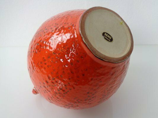 photo buy Red Ceramic Vase By Heinz Siery For Carstens, 1960s