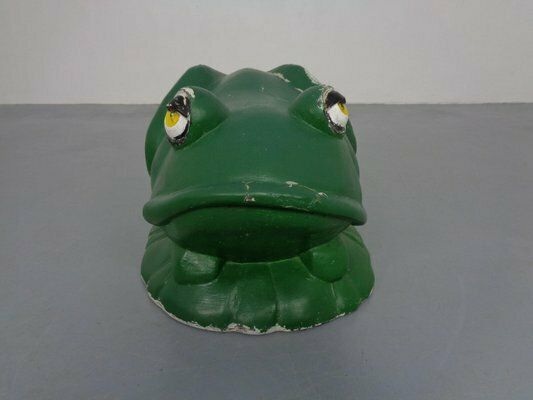 photo vinterior Large Fiberglass Garden Frog, 1960s