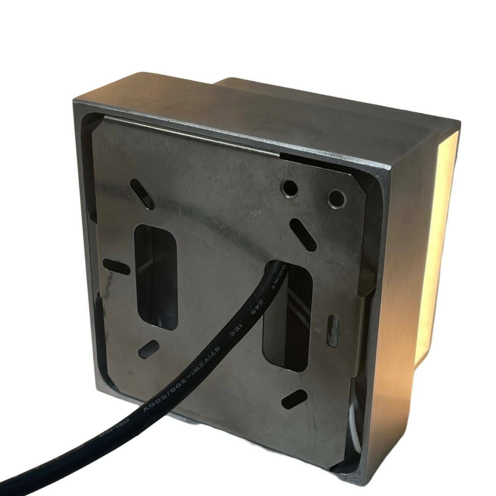 Bruck   Model 'Scobo'   Up And Downlighting Wall Sconce   Aluminum   Contemporary Design photo 195.0