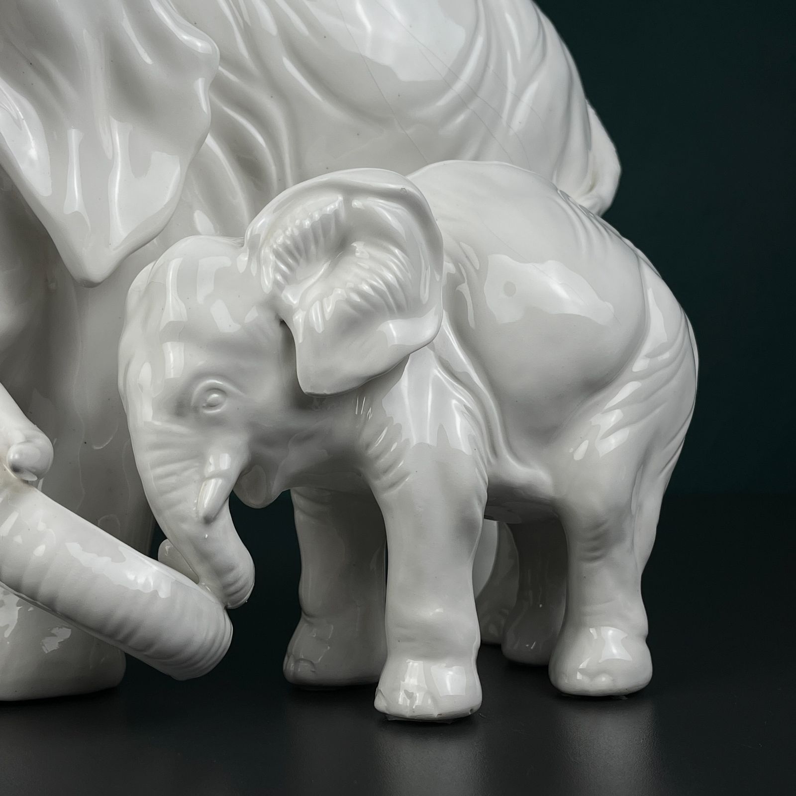 480.0 White Porcelain Figurine Elephant And Baby By Artepiu Este, Italy 1990s photo