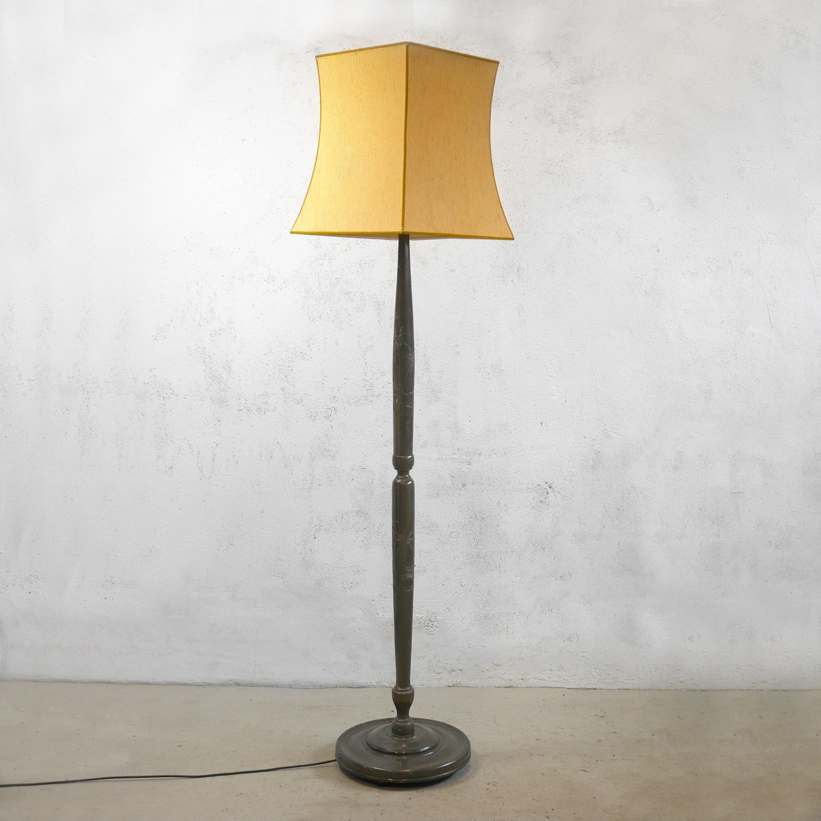 Antique Early 20th Century Chinoiserie Carved Painted Wood Standard Lamp #102516 photo for sale
