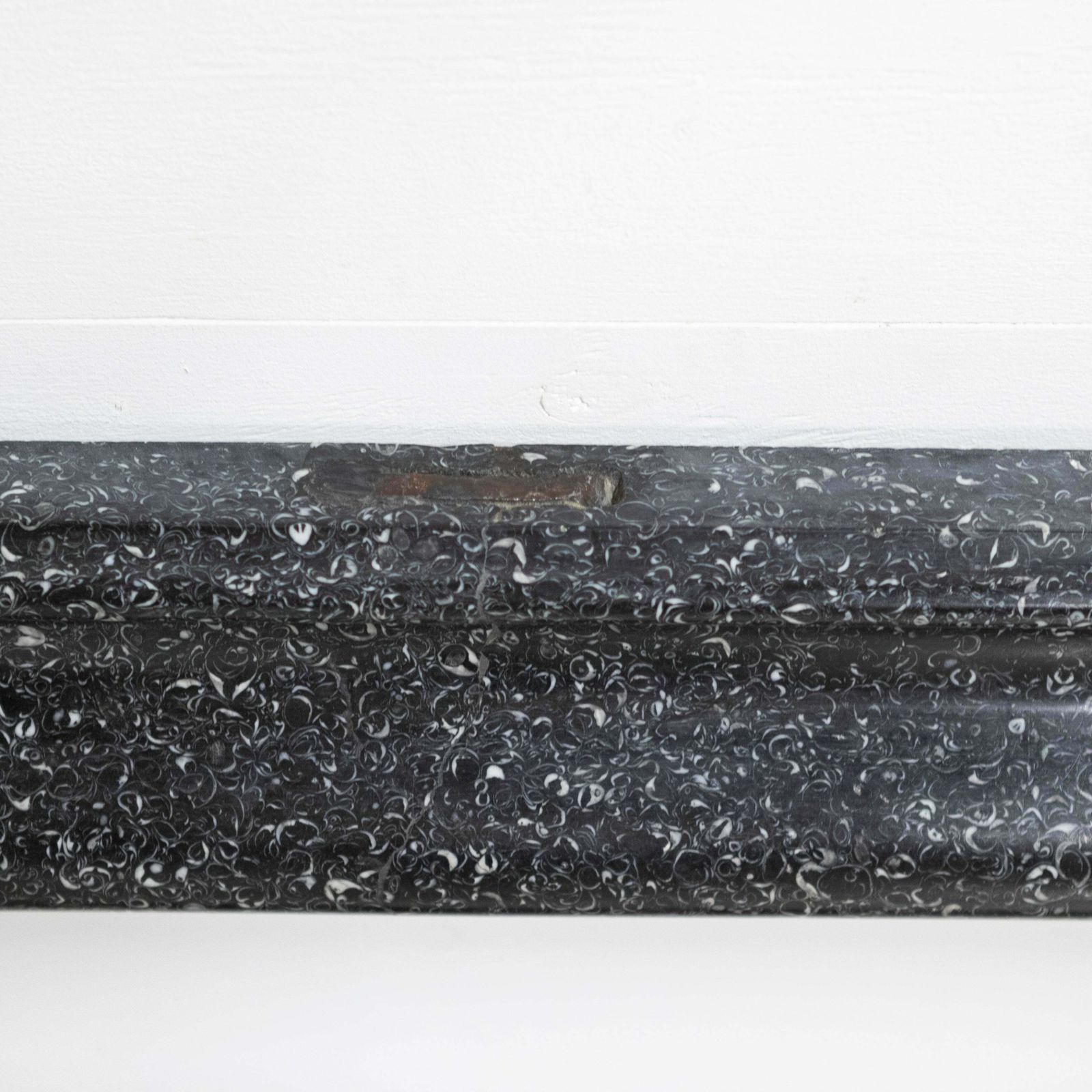 photo buy Splendid Antique 18th Century Kilkenny Marble Bolection Fireplace Surround