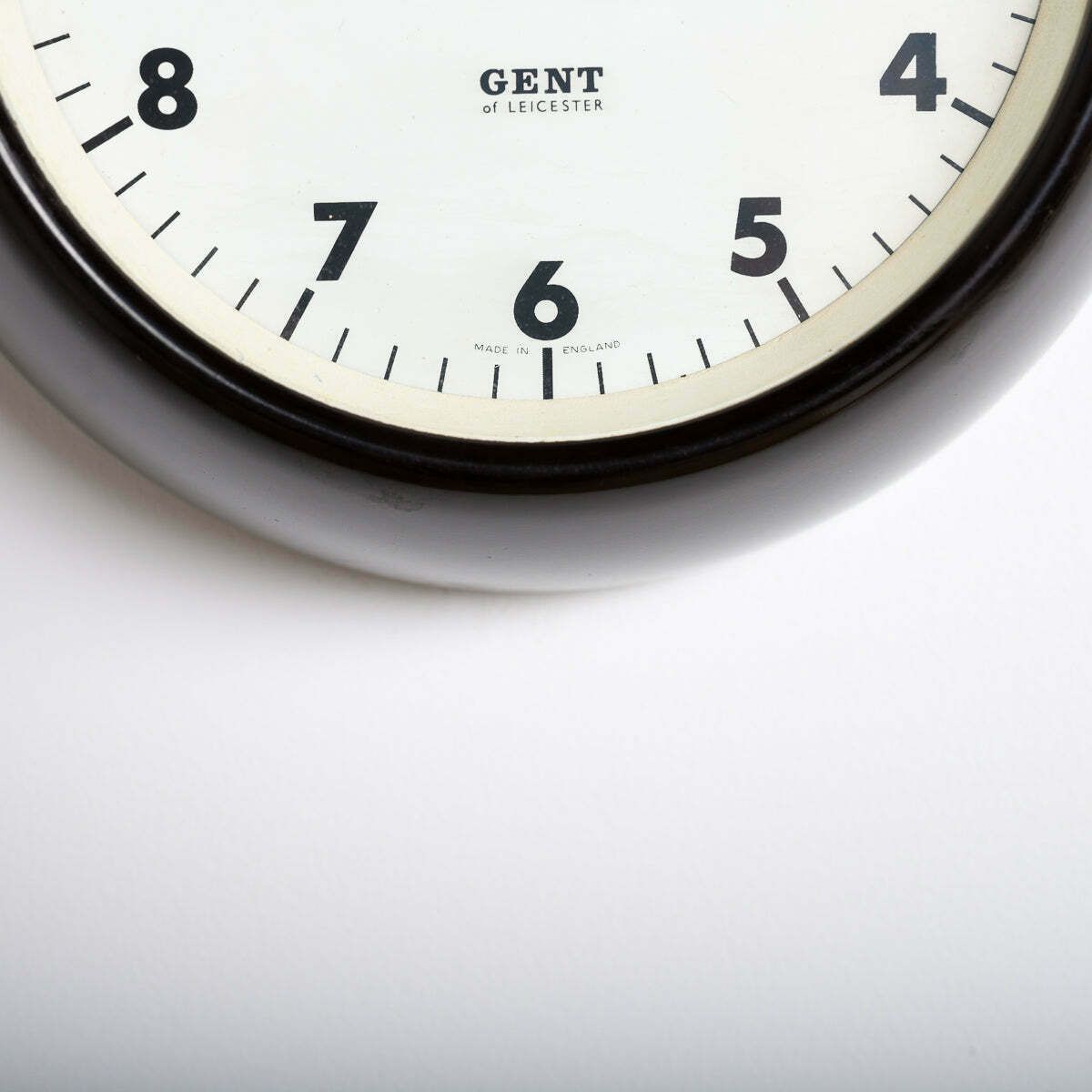 Rare Extra Small Vintage Bakelite Wall Clock By Gent Of Leicester photo 245.0