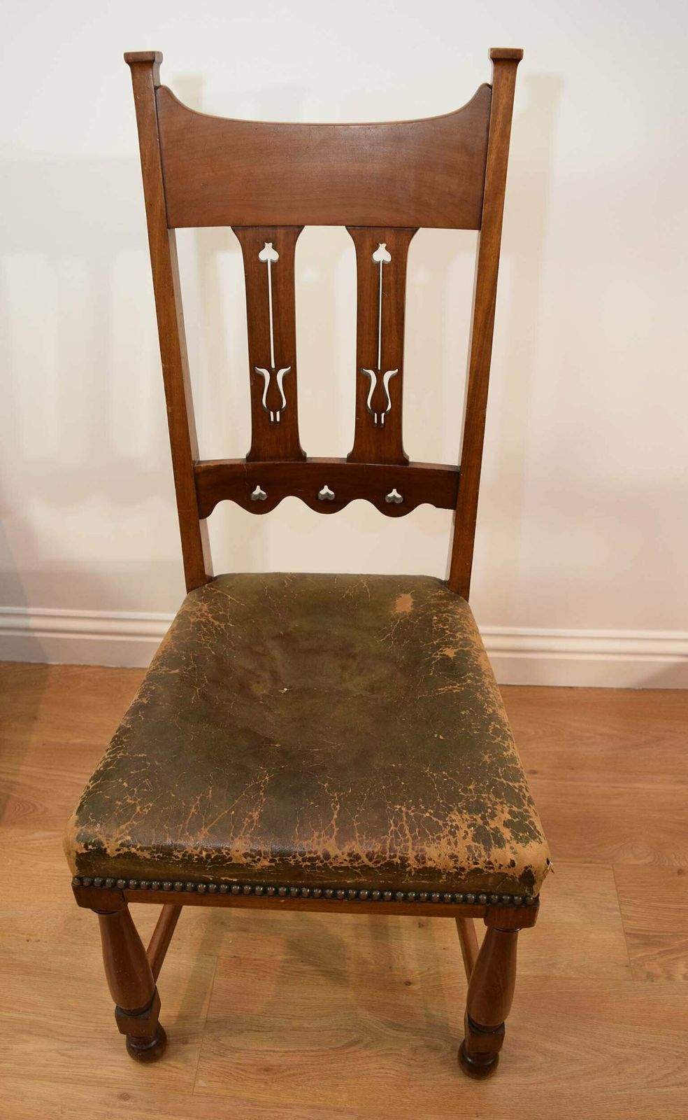 Marsh, Jones & Cribb Set Of Six Art Nouveau Dining Chairs photo vintage
