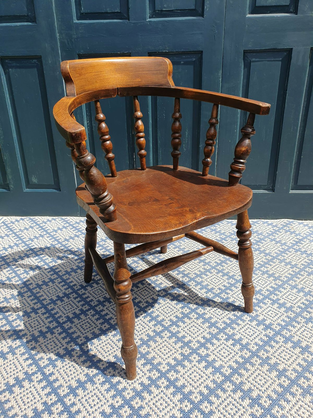 Smokers Bow Back/Captain's Windsor Chair