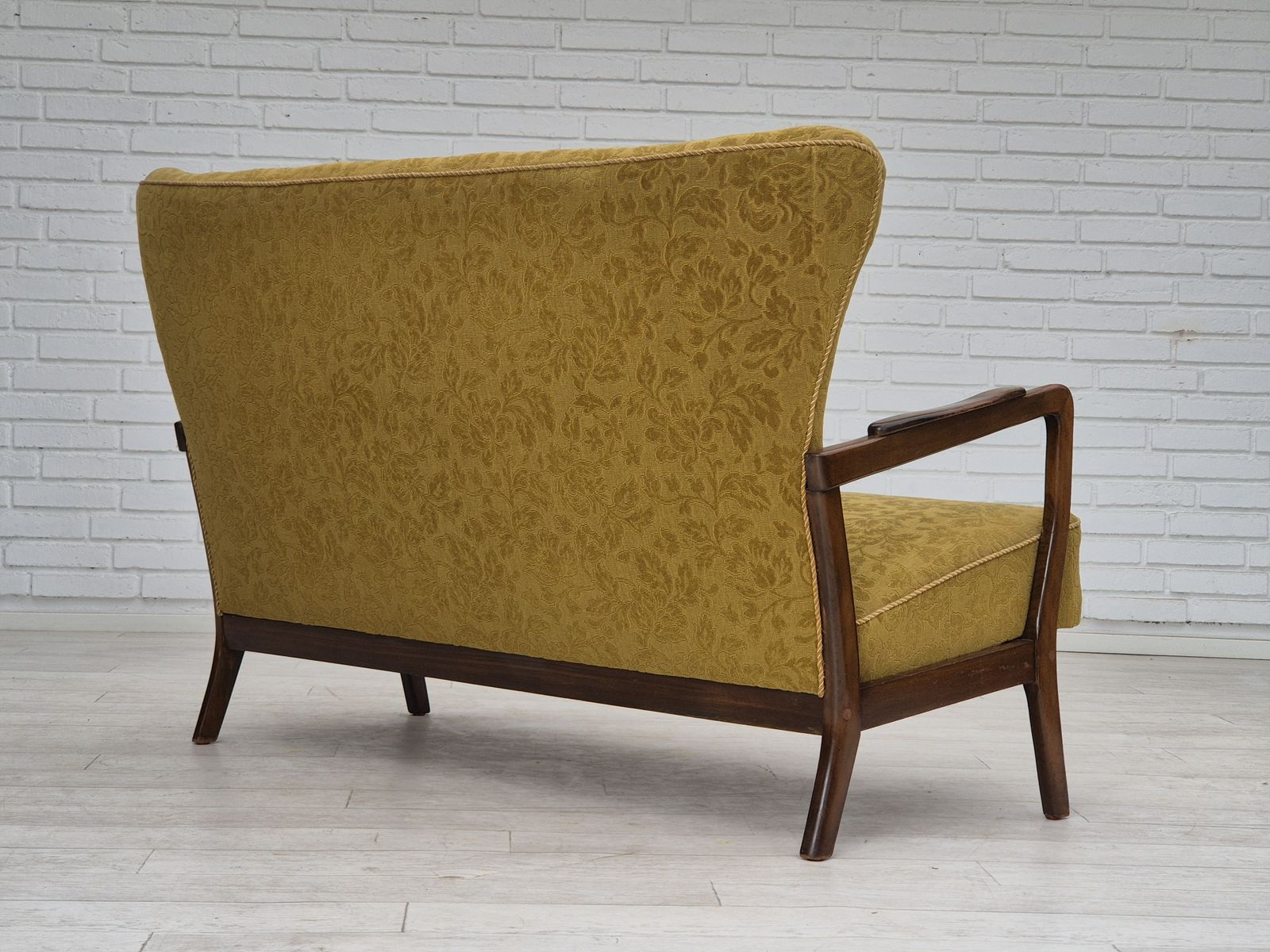 Furniture 1960s, Danish 2 Seater Sofa By Søren Hansen For Fritz Hansen, Original Condition. photo