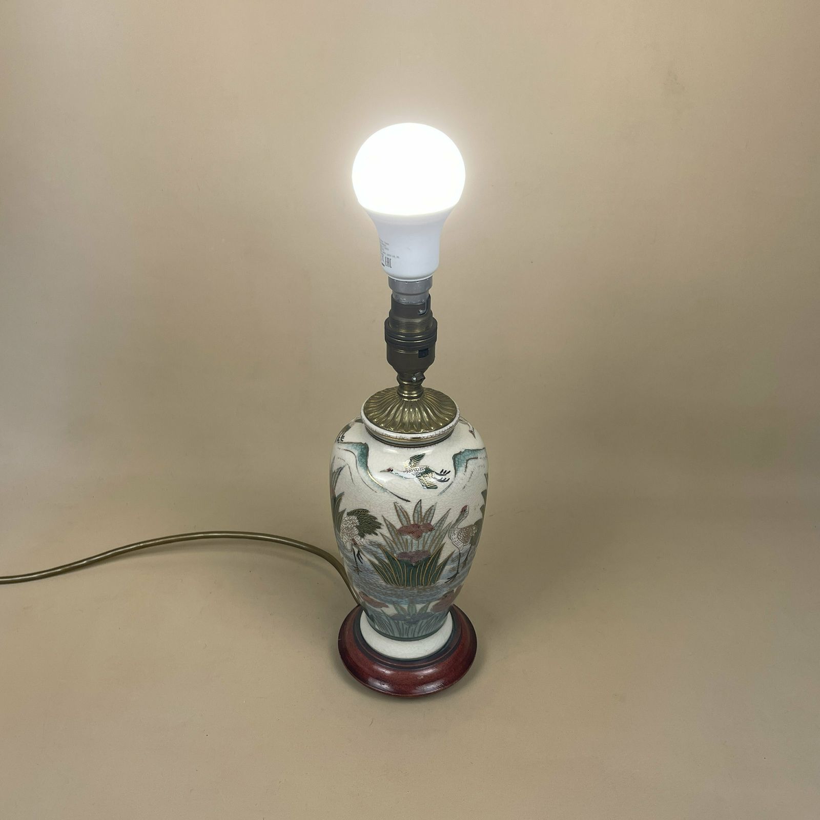 photo furniture Vintage Ceramic Lamp Light Bedside Table Hand Painted Birds Scenic Design White Wood Base Oriental Chinese Vase Cottage Antique Retro Brass
