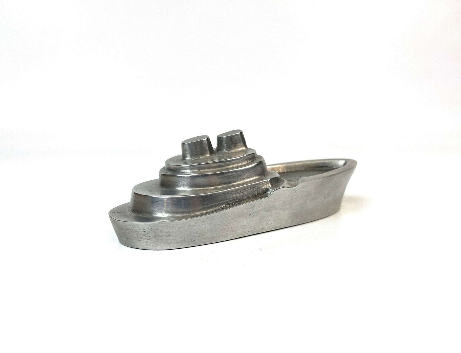 Stunning Art Deco Bauhaus Streamline Ship Ashtray France 1930