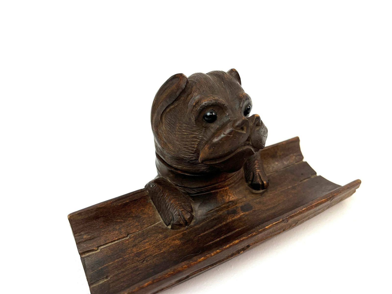 photo furniture Zeldzame Antieke Zwarte Woud Houten Hond Met Glazen Ogen En Inktpot, Duitsland, 1880