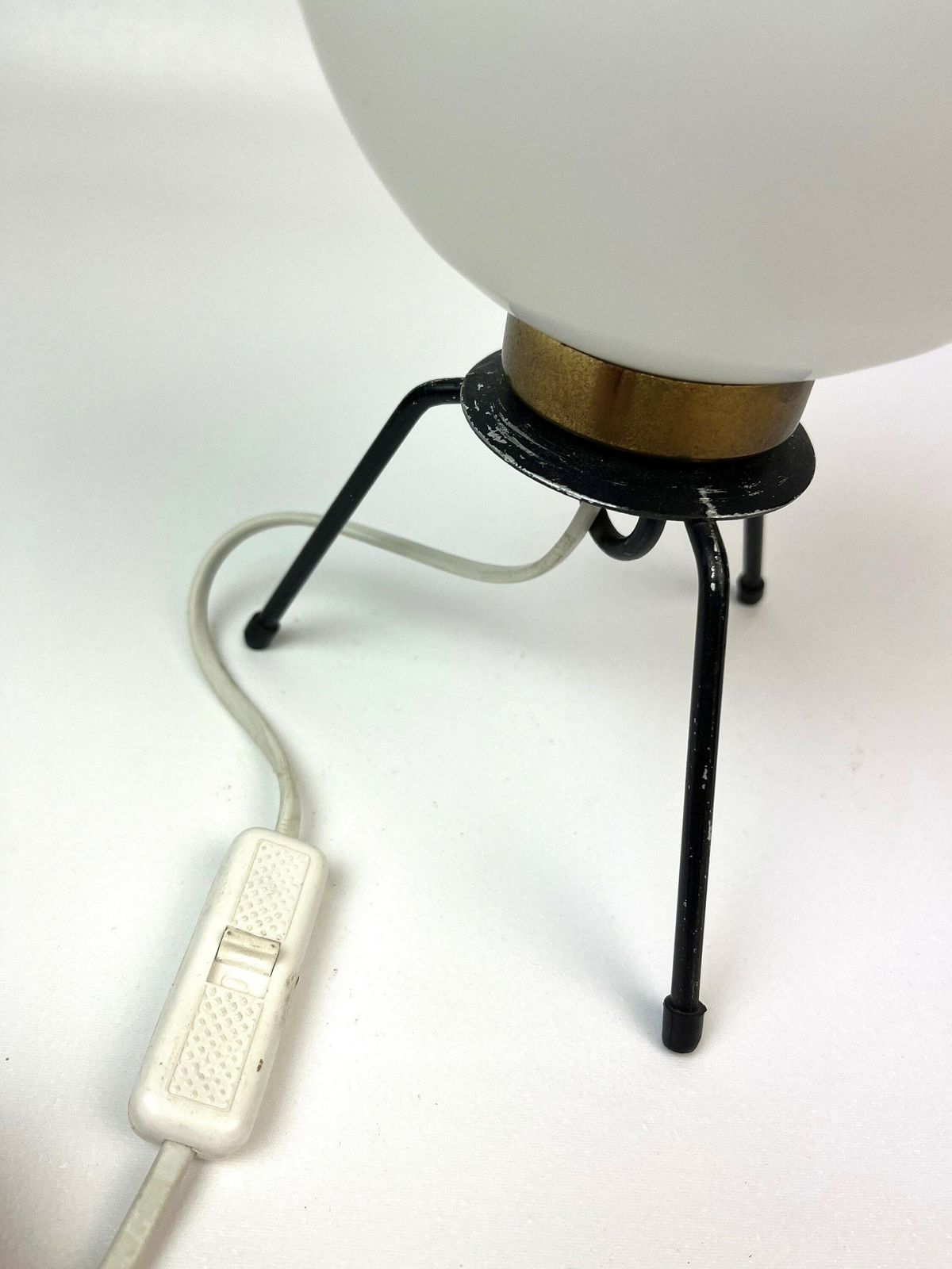 Rare Mid Century Minimalist Tripod Globe Glass Desk Lamp Italy 1960 photo 190.0